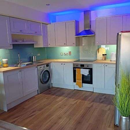 Barchester House Apartments Delux Salisbury Dış mekan fotoğraf