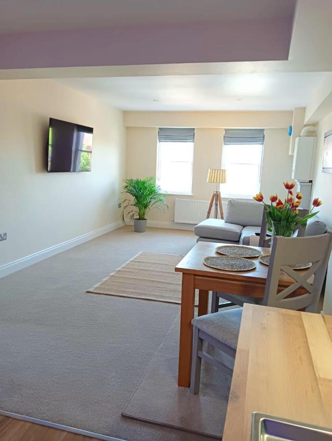 Barchester House Apartments Delux Salisbury Dış mekan fotoğraf